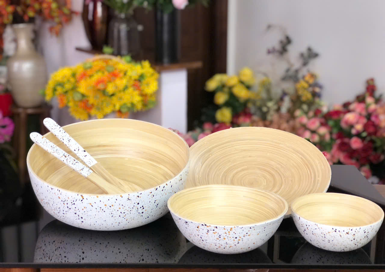 Bát tre tự nhiên